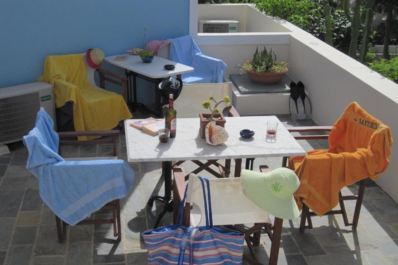 Villa Nikos Karamolegkos Kamari Exteriör bild